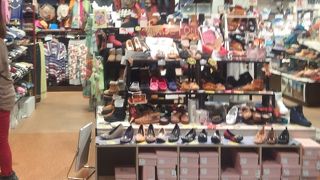 入り口付近に靴が・・・