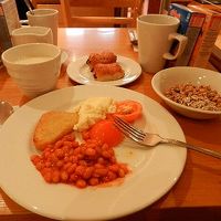 朝食。お願いしたら豆乳を持ってきてくれました