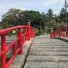 ロマンチックな橋です