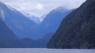 いかにもフィヨルドそのもの。