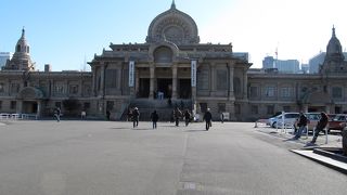 独特のあやしげな建物