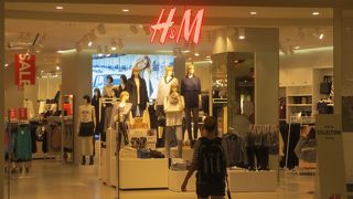 ユニクロよりも人気のよう