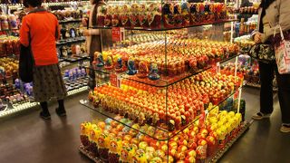 買い物客は日本人ばかり