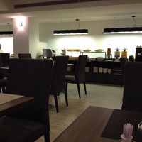 フロント横の朝食部屋