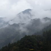 雨の日も絶景が続く（別子ライン）