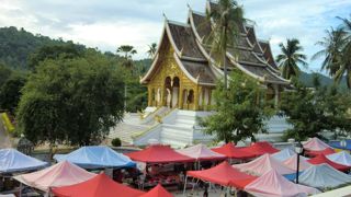 手作りの品々の素朴さ、人の温かさが感じられるマーケット