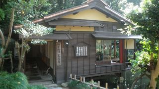 歴史を感じる老舗料亭～三芳庵～