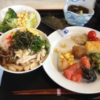 朝食バイキング