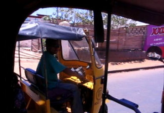 タクシーによる市街地とのアクセスについて