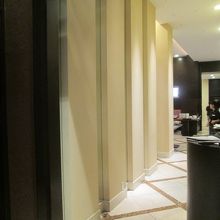 お店に入ります