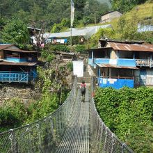 橋もわたります