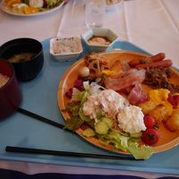 朝のバイキングは種類豊富です