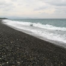 七里御浜の海岸を望む