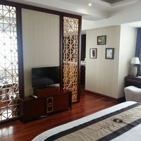 スイートルームの室内