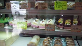 地元食材を使ったケーキ