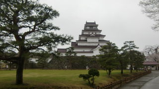 八重の桜の舞台、鶴ヶ城