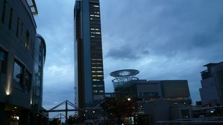 高松駅周辺のサンポールとシンボルタワー