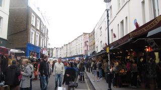 ノッティングヒルの名物、ロンドンの最高のマーケット！