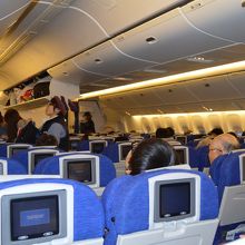 羽田〜ロンドンの搭乗率は８割位。