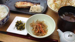 日本橋を眺めながら