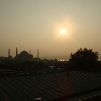 最上階から眺める朝日