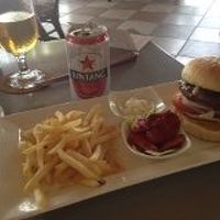 カフェで食べました。おいしかったー支払はシンガポールドルです