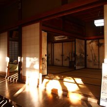 書院造りの母屋