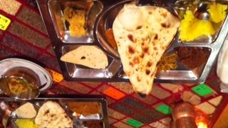 食べ放題やってます