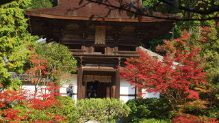 紅葉の園成寺さん　素晴らしい　景色と建築