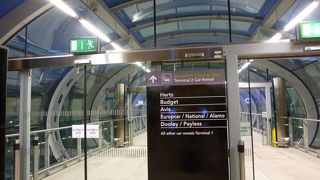 レンタカー乗り場