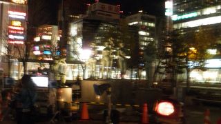 色んなオブジェが配置されている