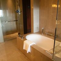 奥がシャワーブースで使いやすい配置