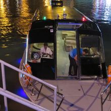 リバークルーズの船