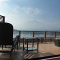 湖面に映る富士を部屋から楽しめるホテルです
