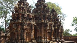 小さくてもキラリと光る宝石のようなバンデアイ・スレイ