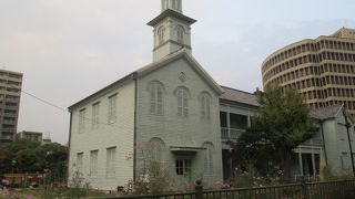 日本における現存最古のプロテスタント神学校