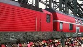 電車とライン川を堪能