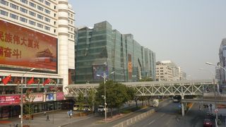 東京でいう新宿のようなエリアか