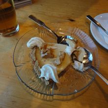 デザートのキーライムパイ、絶品！