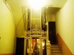 オスタル ヒル 写真