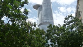 展望デッキであるが、窓ガラスの清掃がNG