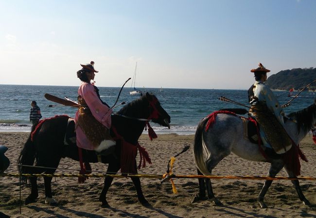 逗子海岸の流鏑馬