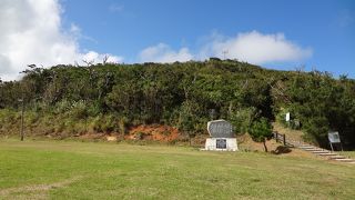 ひっそりとしています