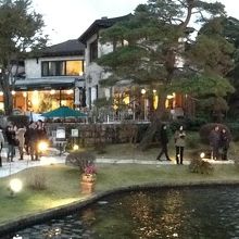 園内のカフェです。