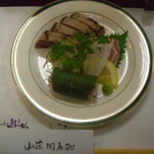 鰹、鯛など刺身、桜葉寿司