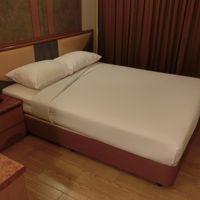 大き目のベッドでした。