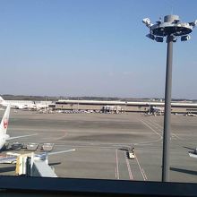 飛行機全体が写りません。