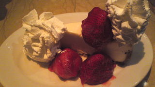 チーズケーキも食事もボリューム満点！