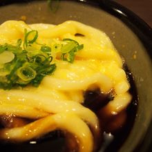 月見伊勢うどん