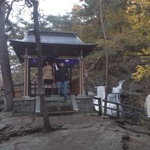 お参りの順番待ち